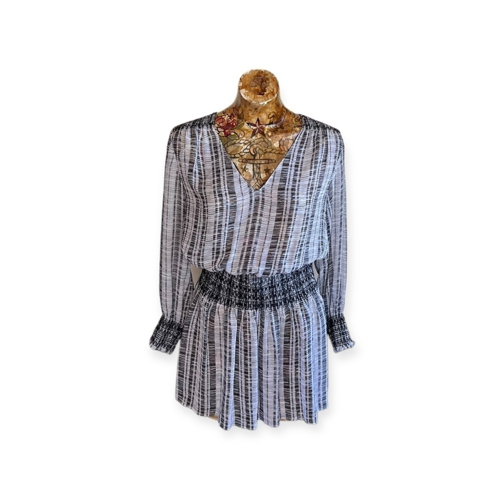 Club Monaco top tunic silk sheer Size 0 XS